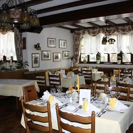 & Restaurant Weinberg 2* Baden-Baden