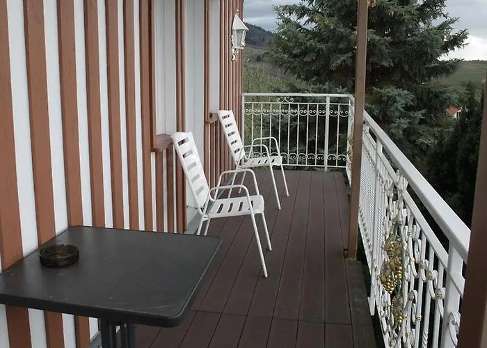 & Restaurant Weinberg 2*