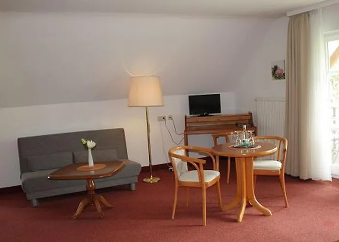 & Restaurant Weinberg Hotell